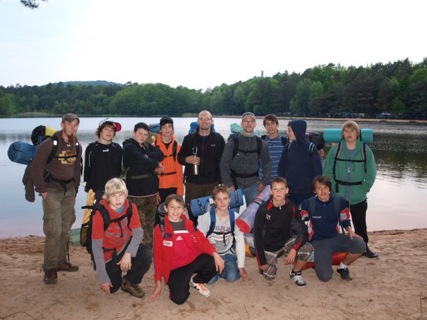 Die Truppe Start zur Survivaltour